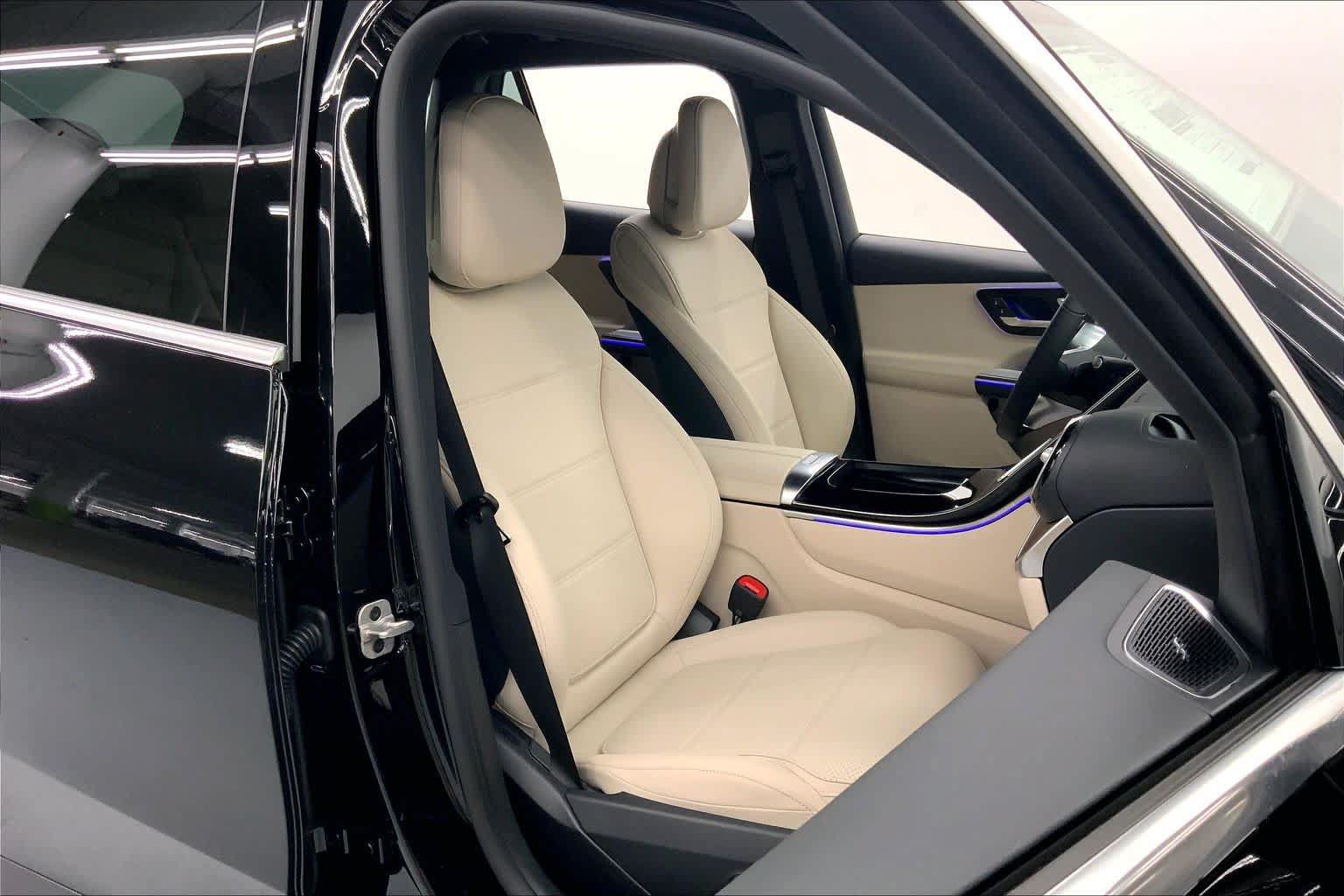 Used 2026 Mercedes-Benz GLC 300 image 2