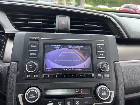 Used 2019 Honda Civic LX image 7