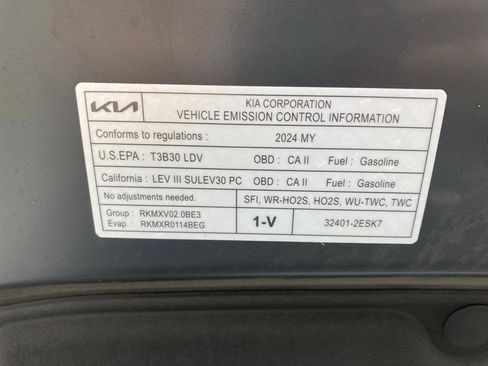 Used 2024 Kia Soul LX w/ Option Group 015 FWD image 31