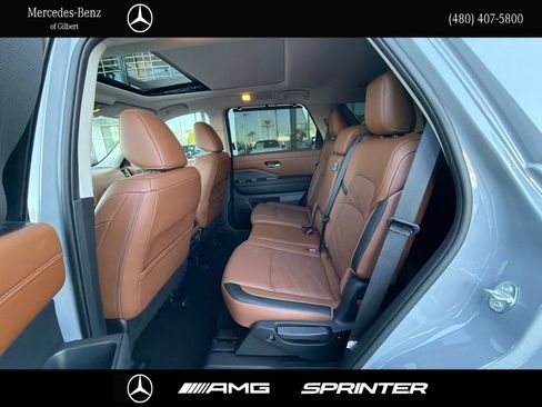 Used 2025 Nissan Pathfinder Platinum w/ Cargo Package FWD image 19