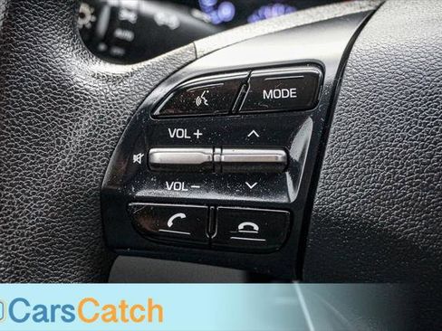 Used 2020 Hyundai Elantra SEL image 29