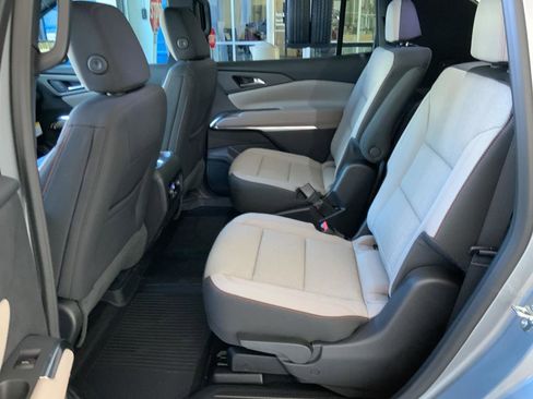 New 2026 Chevrolet Traverse LT w/ LPO, Floor Liner Package image 6