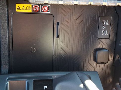 Used 2026 Toyota 4Runner Limited image 25