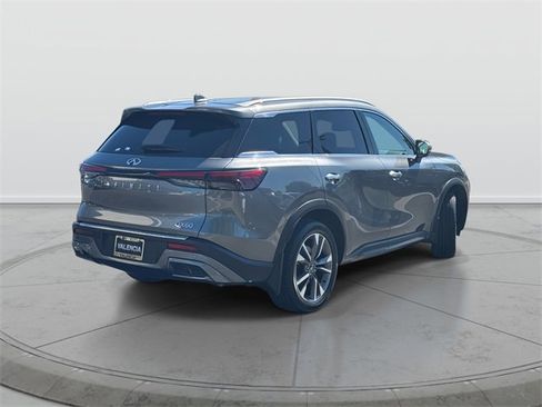 Certified 2022 INFINITI QX60 Luxe w/ Cargo Package image 4
