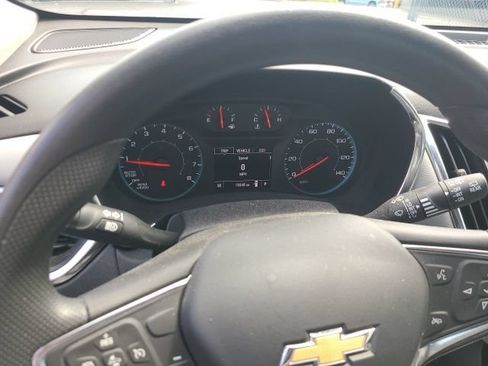 Used 2024 Chevrolet Equinox LS FWD image 11