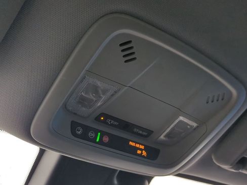 Used 2023 Chevrolet Malibu LT image 28