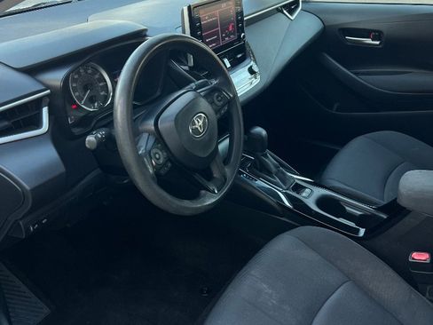 Used 2021 Toyota Corolla LE image 7