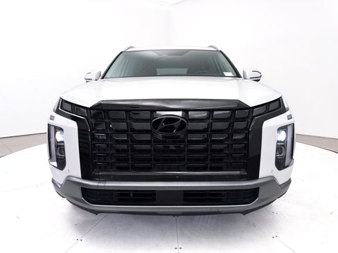 Used 2024 Hyundai Palisade Limited FWD image 16