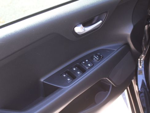 Certified 2023 Kia Rio LX image 18