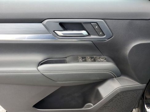 New 2026 GMC Terrain Elevation FWD image 17