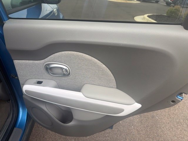 Used 2017 Kia Soul EV FWD image 17