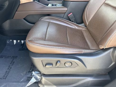 Used 2021 Chevrolet Tahoe High Country image 18