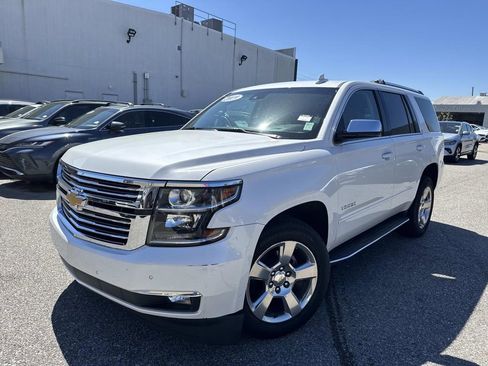 Used 2019 Chevrolet Tahoe Premier RWD image 3