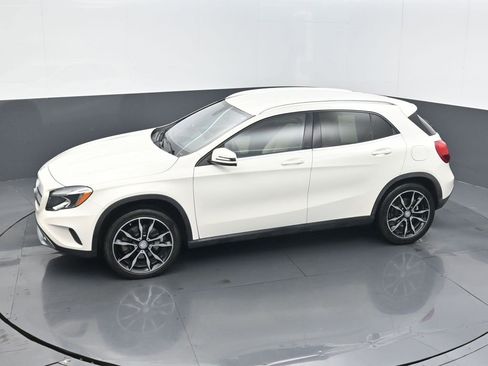 Used 2016 Mercedes-Benz GLA 250 GLA 250 w/ Multimedia Package image 12
