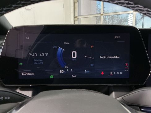 New 2026 Chevrolet Equinox EV LT image 25