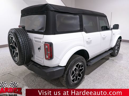 Used 2025 Ford Bronco Outer Banks AWD/4WD image 5