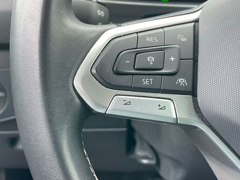 Certified 2023 Volkswagen Atlas SE image 15