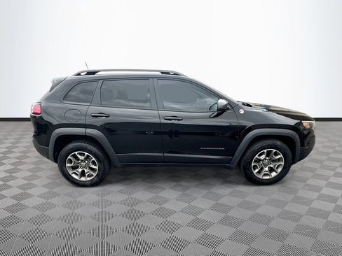 Used 2020 Jeep Cherokee Trailhawk w/ Cold Weather Group AWD/4WD image 30
