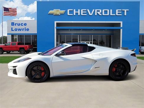 New 2025 Chevrolet Corvette E-Ray w/ ZER Performance Package image 2