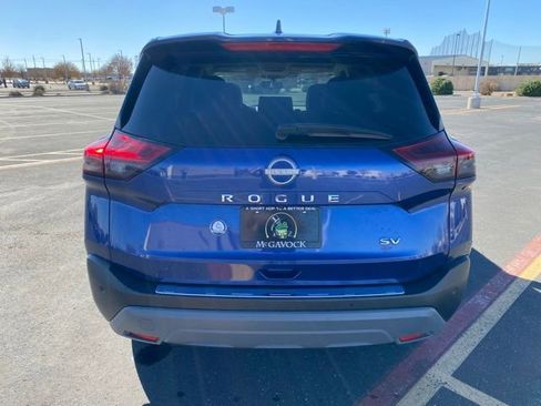 Certified 2022 Nissan Rogue SV image 5