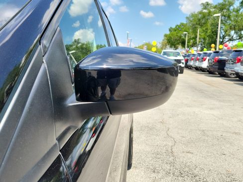 Used 2019 Ford Escape SE image 3