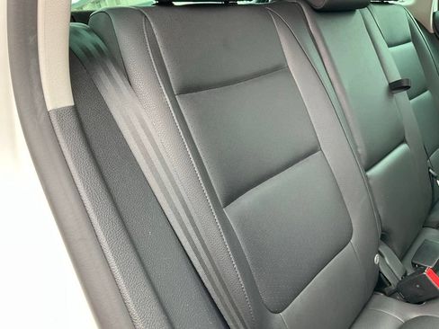 Used 2014 Volkswagen Tiguan SE FWD image 51
