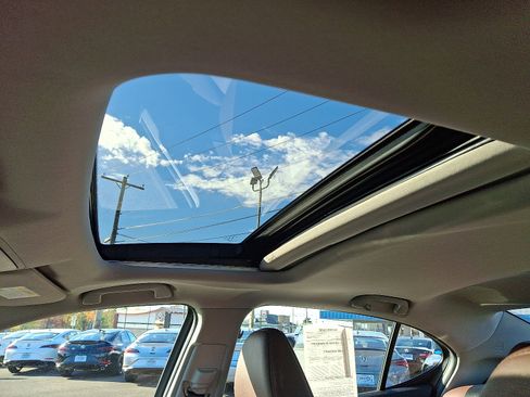 Used 2016 Acura TLX V6 SH-AWD w/ Technology Pkg image 13