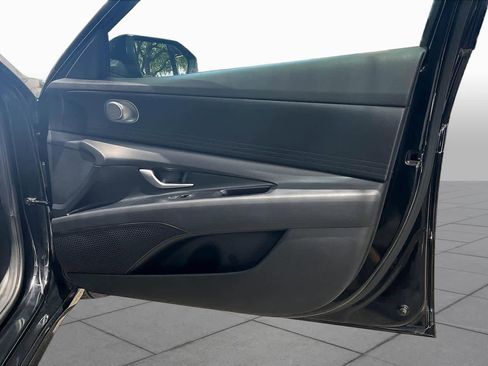 Used 2023 Hyundai Elantra SEL FWD image 23