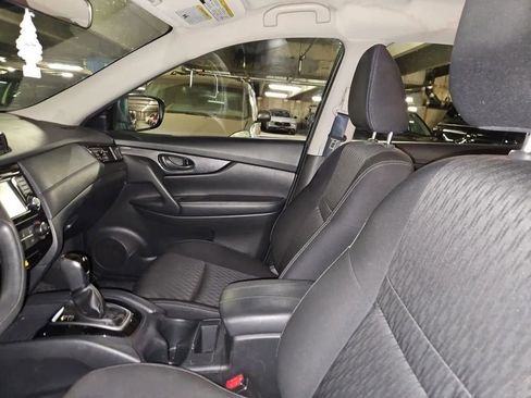 Used 2020 Nissan Rogue S image 21