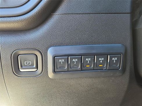 Used 2022 GMC Sierra 3500 Pro w/ Convenience Package RWD image 21
