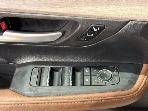 Certified 2024 Toyota Grand Highlander Platinum image 16