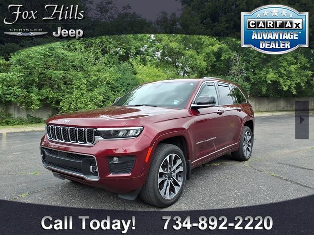 Certified 2023 Jeep Grand Cherokee Overland w/ Luxury Tech Group IV AWD/4WD image 3