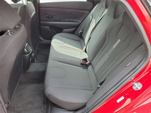 New 2025 Hyundai Elantra SEL image 20