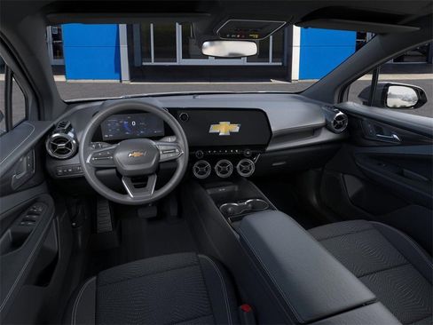 New 2025 Chevrolet Blazer EV LT image 15
