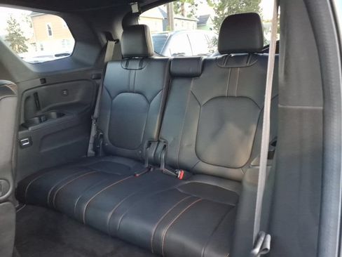 Certified 2024 Honda Pilot TrailSport image 17