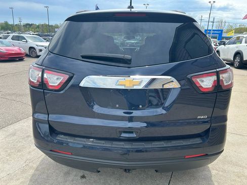 Used 2017 Chevrolet Traverse LT w/ Style and Technology Package AWD/4WD image 6