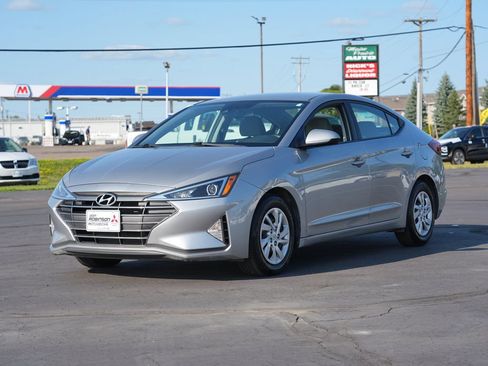 Used 2020 Hyundai Elantra SE FWD image 7