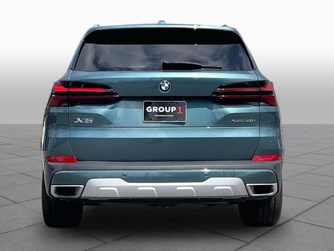 Used 2024 BMW X5 xDrive40i w/ Premium Package AWD/4WD image 4