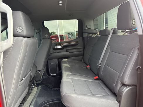 Used 2024 Chevrolet Silverado 1500 LT AWD/4WD image 16