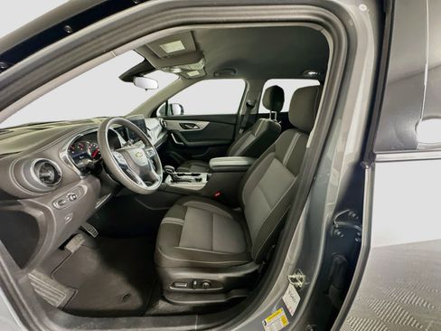 Used 2025 Chevrolet Blazer LT FWD image 13