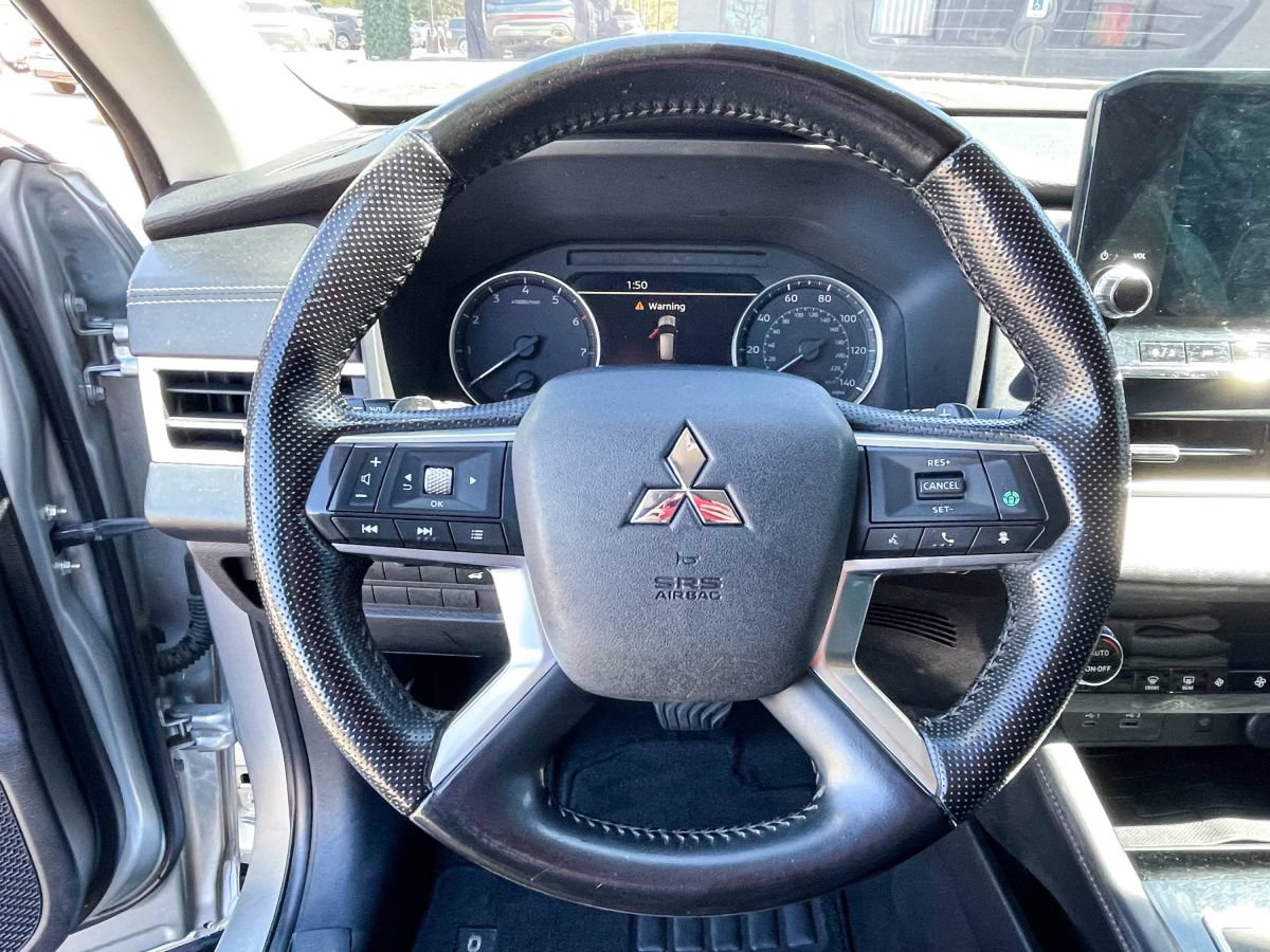 Used 2022 Mitsubishi Outlander SE FWD image 11