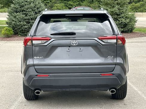 Used 2024 Toyota RAV4 XLE AWD/4WD image 4
