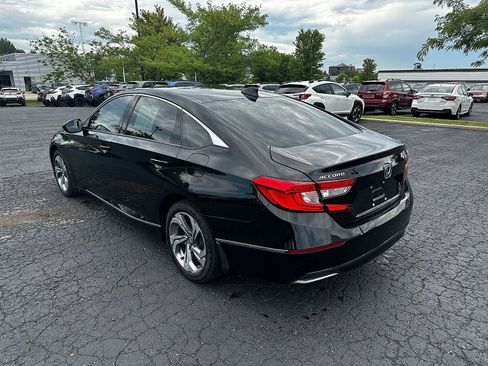 Used 2018 Honda Accord EX image 5