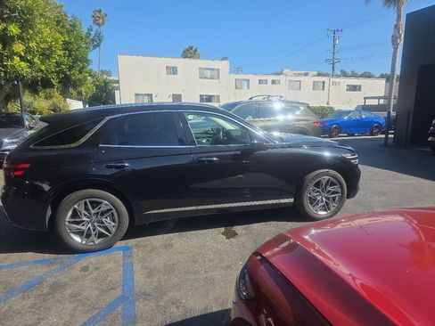 Used 2024 Genesis GV70 2.5T w/ Advanced Package AWD/4WD image 2