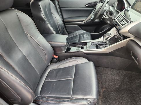 Used 2018 Mitsubishi Eclipse Cross SEL image 14