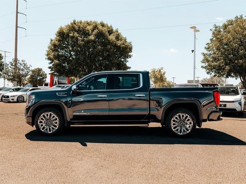 Used 2023 GMC Sierra 1500 Denali Ultimate AWD/4WD image 8