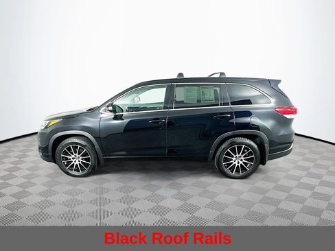 Used 2018 Toyota Highlander SE AWD/4WD image 7