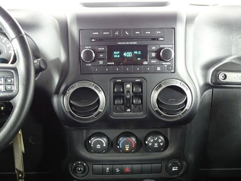 Used 2017 Jeep Wrangler Unlimited Sport w/ Quick Order Package 24S image 25