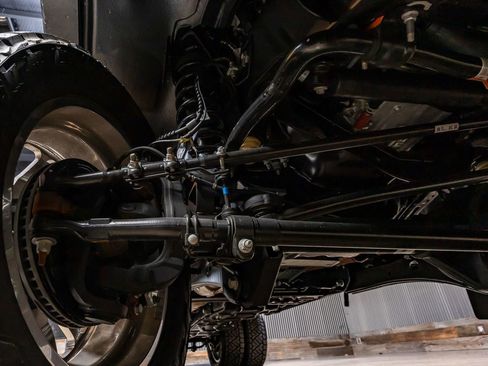 Used 2026 Ford F450 Platinum w/ FX4 Off-Road Package image 13