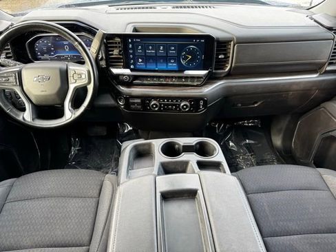 Used 2024 Chevrolet Silverado 1500 RST image 9